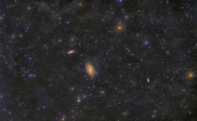 M81 M82 staubig.jpg